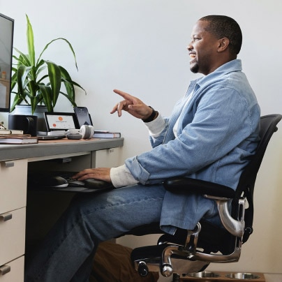 Ejemplo de característica de reconocimiento de gestos en Webex Meetings